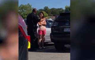 'What Kind of Parent are You?!' Cop Berates Mom for Leaving Kids in Hot ...