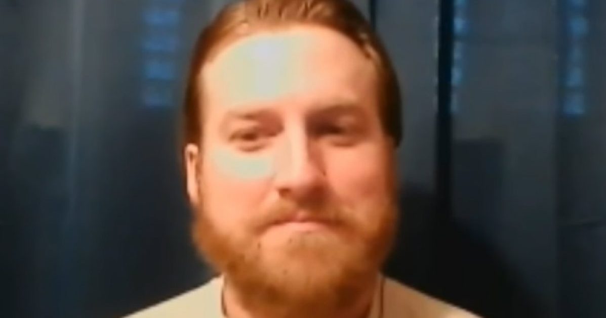 ‘But They Didn’t Prosecute Hillary Clinton’ Sailor Pardoned by Trump