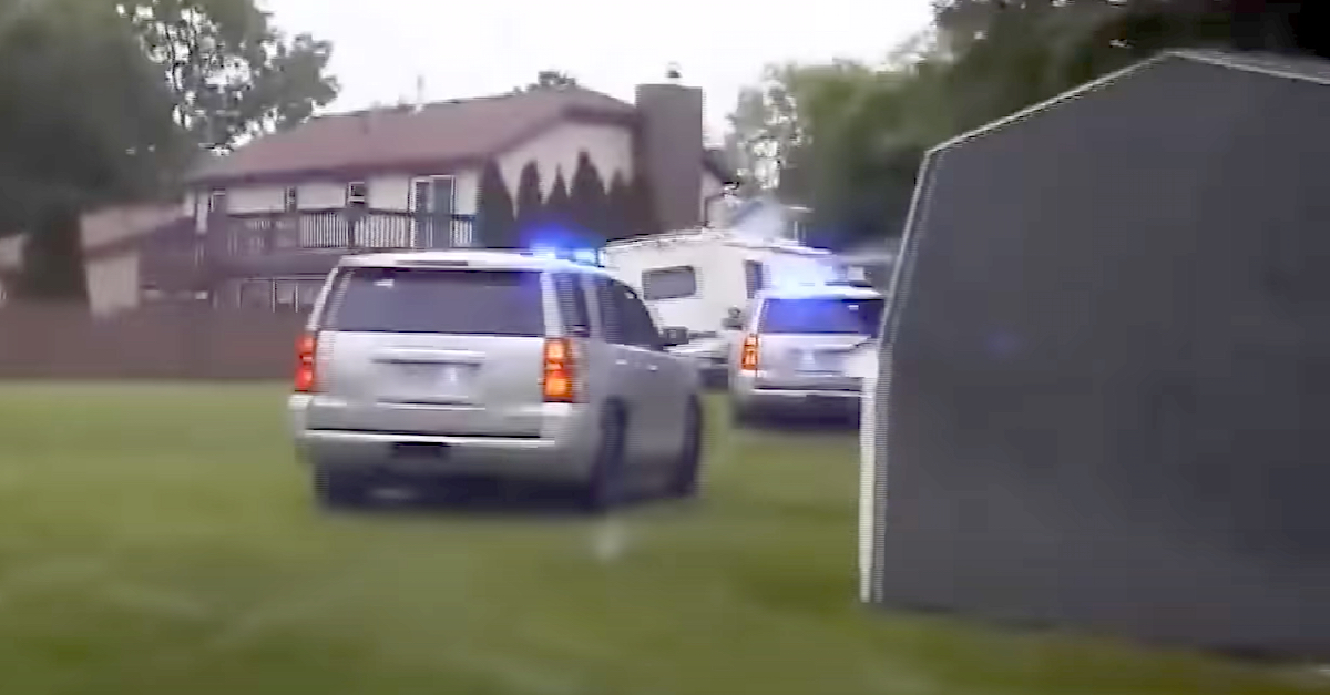 Police Chase RV Through Suburban Streets and Across Several Backyards ...