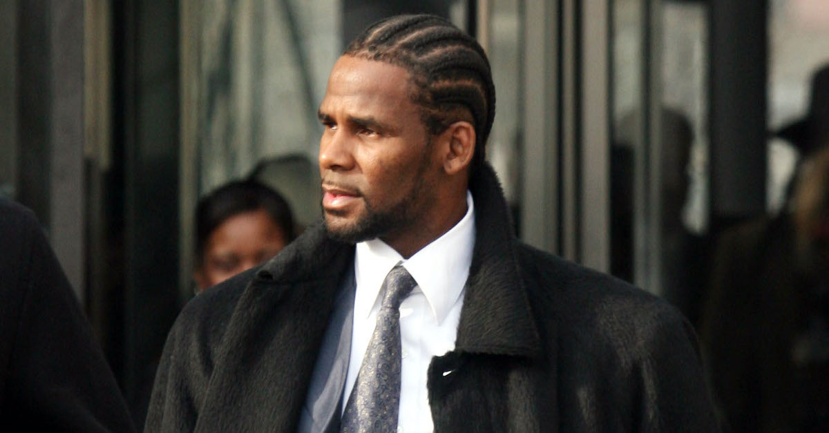 R. Kelly's Former Manager and Adviser Pleads Guilty to Stalking One of ...