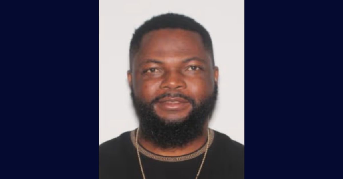 Man stabs girlfriend as victim’s daughter is home: Affidavit