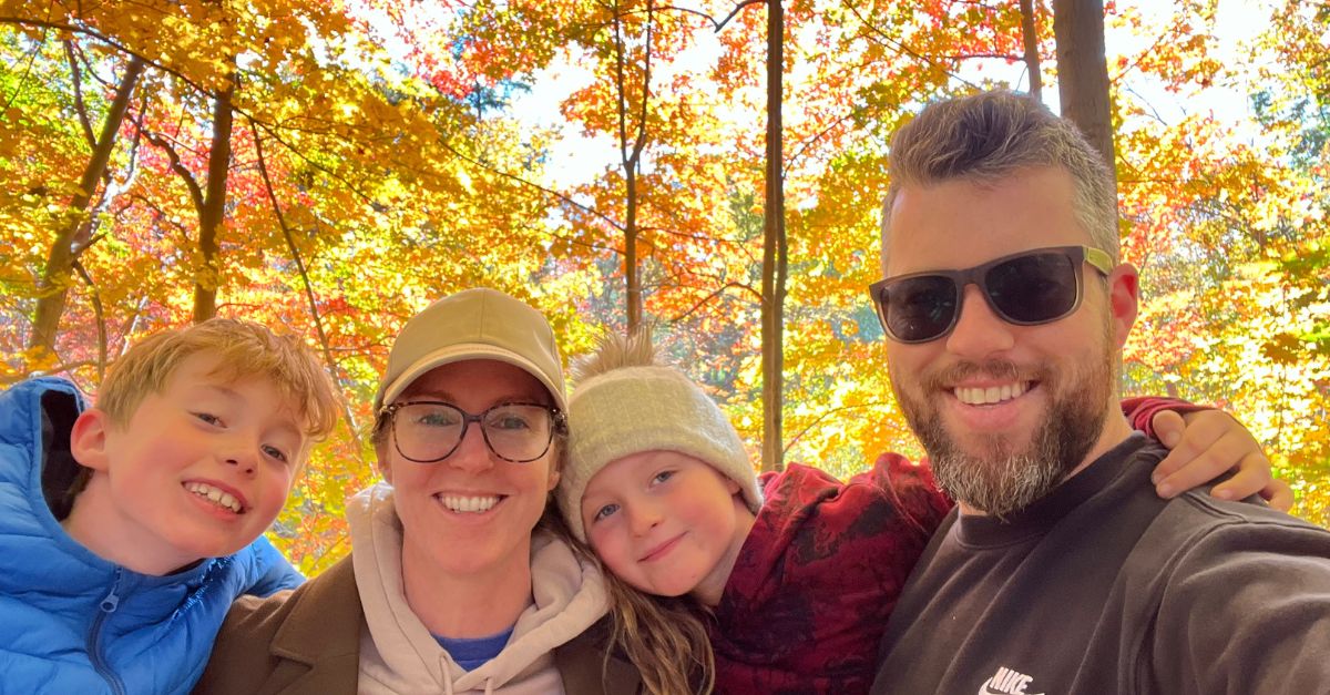 Mom and son, 8, die after eating at a buffet: Lawsuit