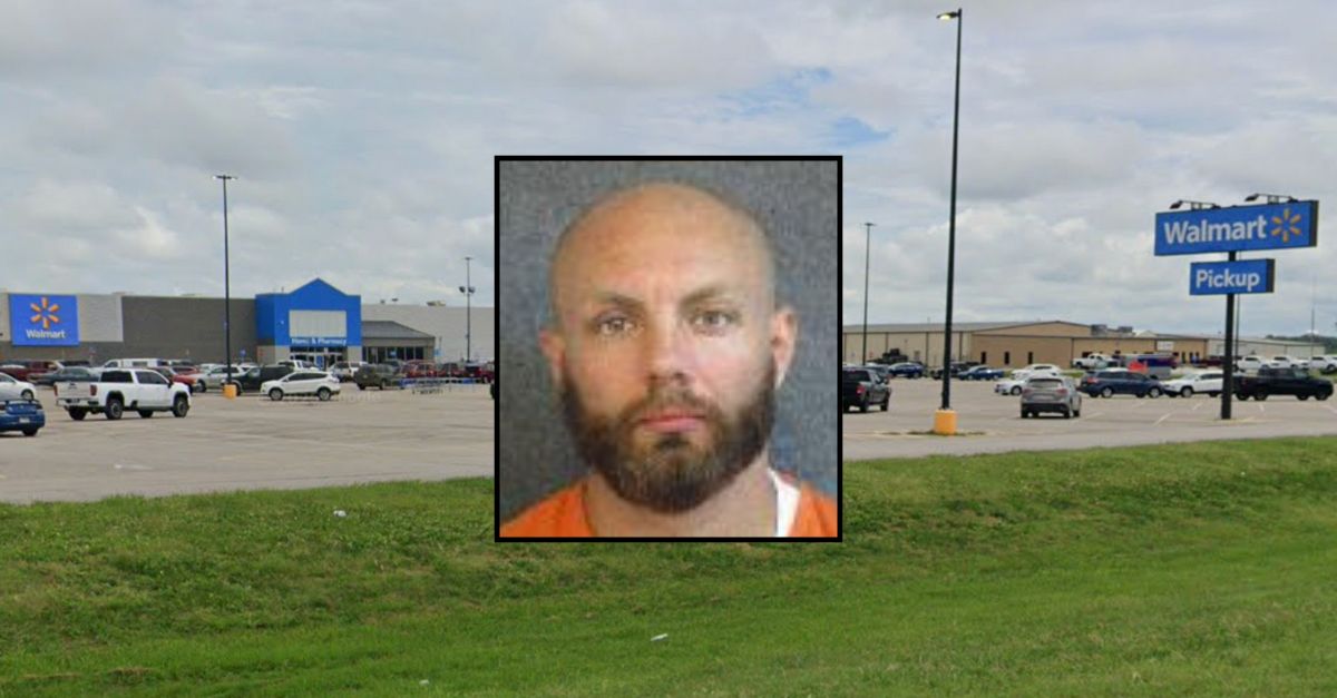 Walmart worker helped woman escape boyfriend who strangled her '5 to 6 times': Deputies