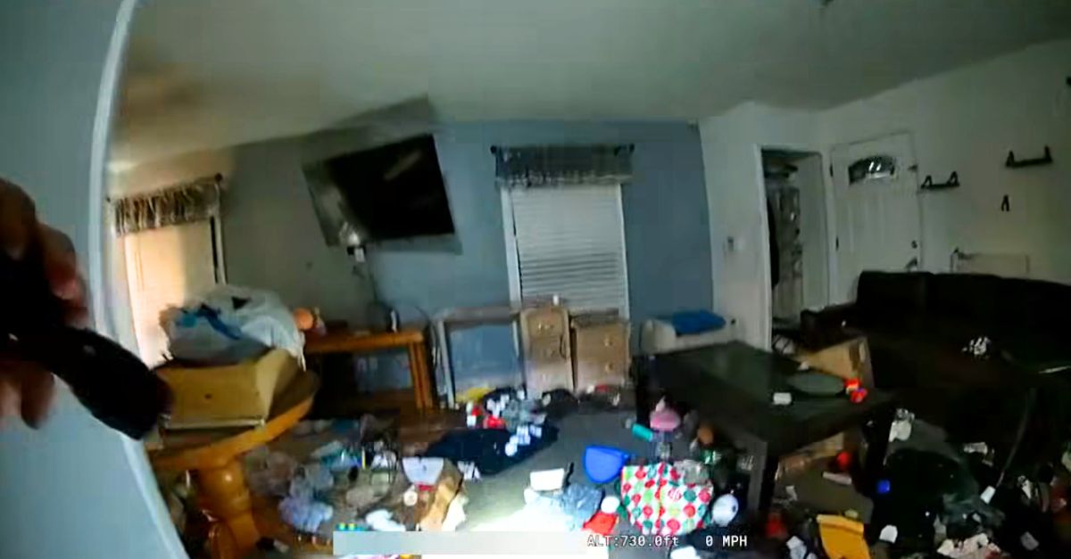 2 children found eating 'raw, spoiled meat' after mom abandoned them days earlier: Police