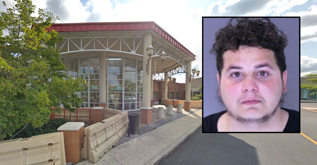 Man stabs 14-year-old girl at mall after she and her friends joke on the escalator that he smells, cops say