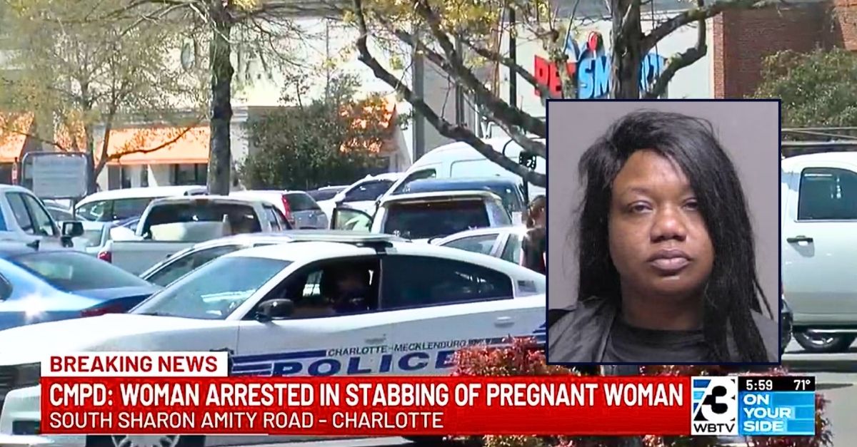 Woman stabs pregnant mom walking in grocery store parking lot with 3-year-old: Police