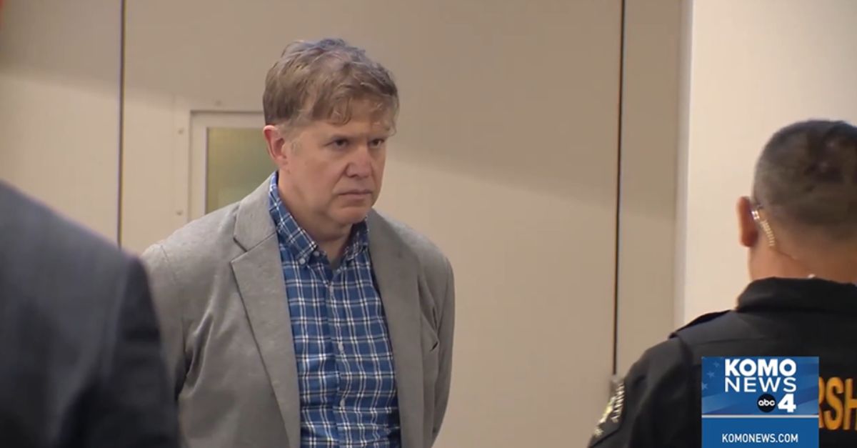 Off-duty security guard executes teen boy who was returning BB gun at sporting goods store