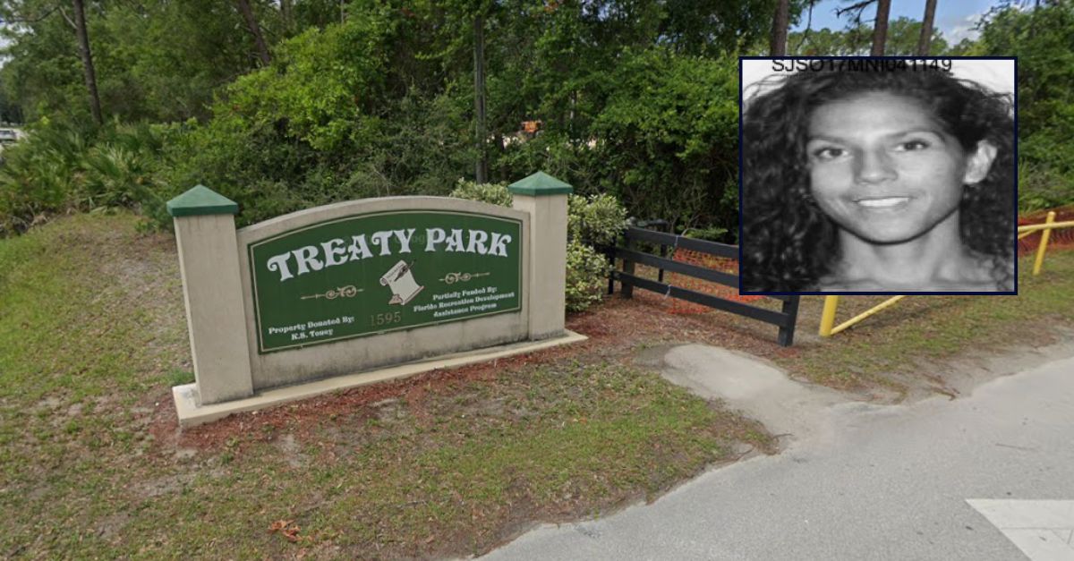 Woman whacks opponent with pickleball paddle after victim criticized her son's play: Cops