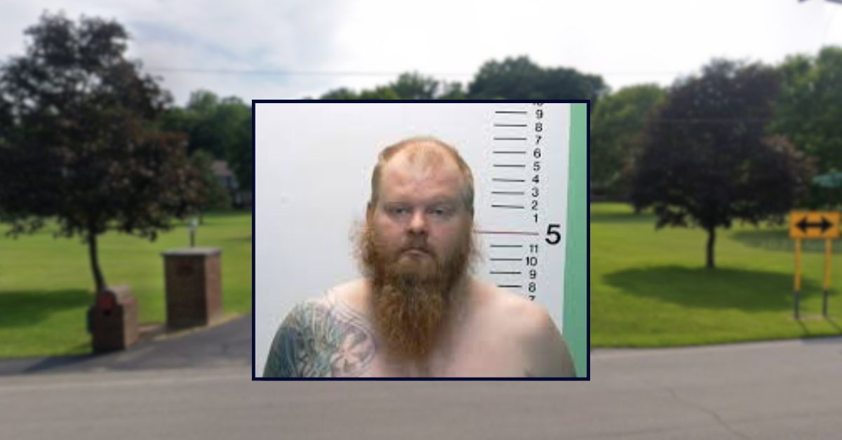 Man taunted deputy as he plunged a long butcher knife into his back