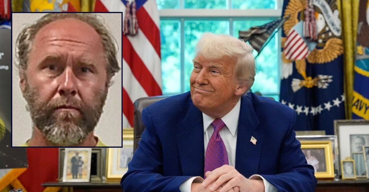 Městský zaměstnanec hrozil vykřesťovat Trumpa. Policie ho považuje za vážnou hrozbu