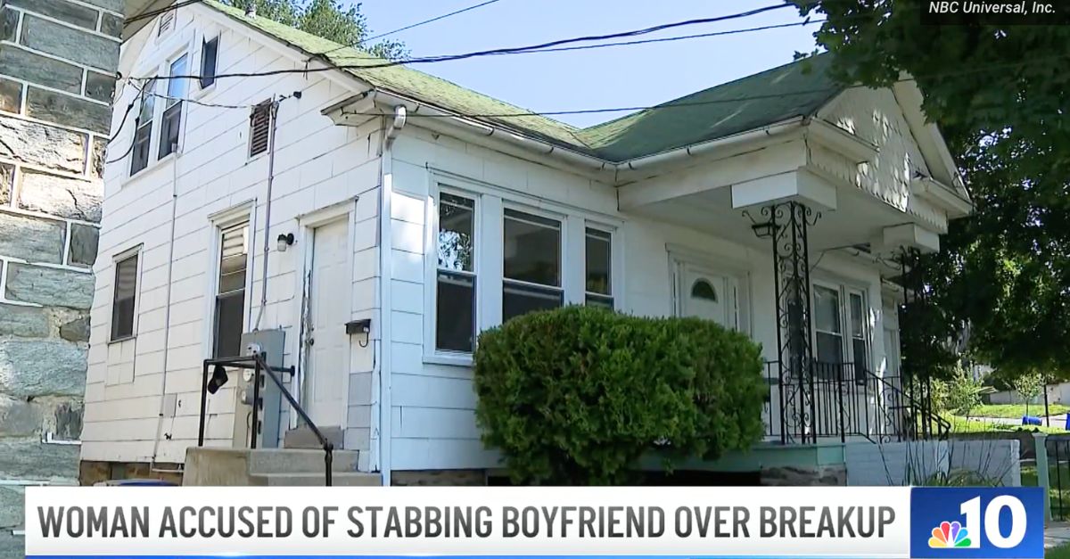 Woman being kicked out by boyfriend plunged knife into him, claimed she 'poked' him: Cops