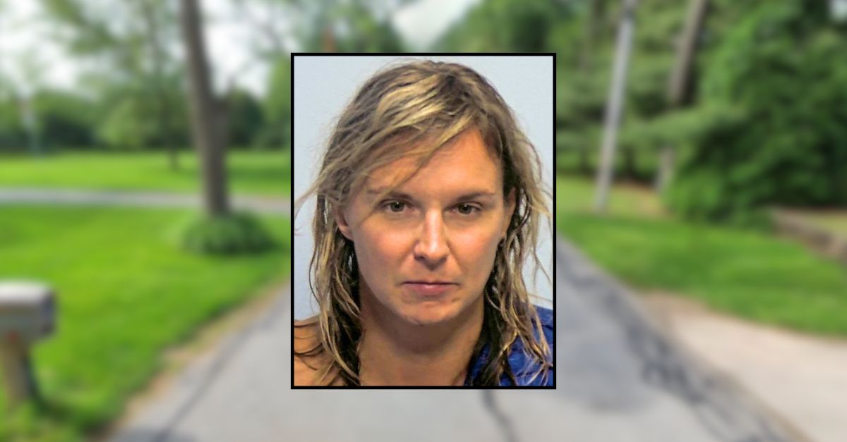 Woman stabbed dad to death, lied and said her injuries were from nonexistent garden: Cops