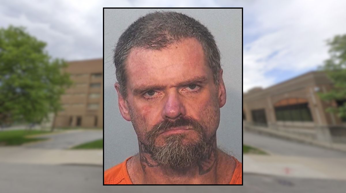 Man showed up at ex's house so he could 'battle' her new boyfriend 'to the death': Police