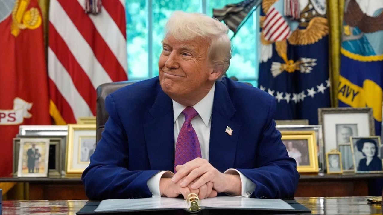 Trump admin must allow immigrant back into the country who was 'unlawfully' deported and forced to wear a mask to 'avoid news cameras' after visiting pregnant daughter