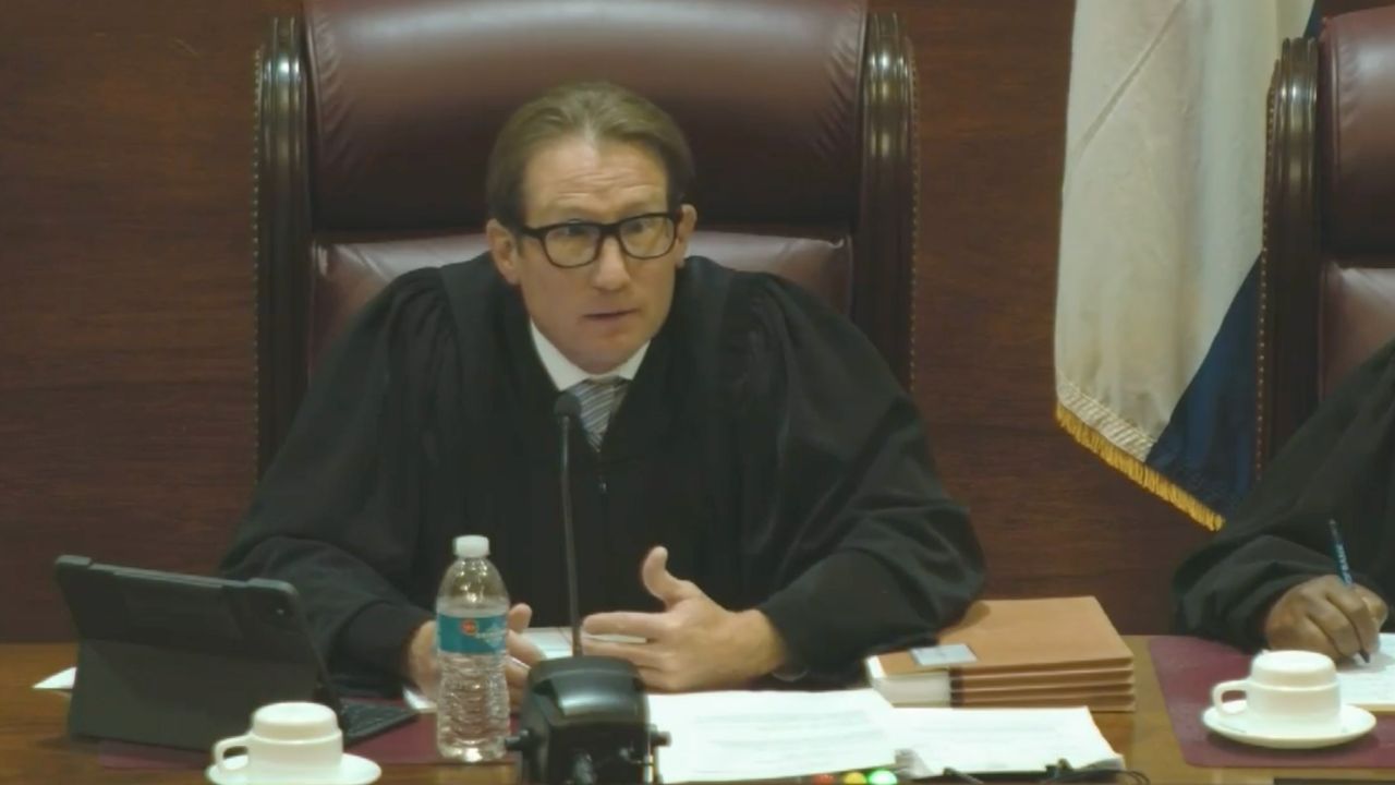 'It's just English': Missouri Supreme Court harshly upbraids attorney for GOP secretary of state during contempt hearing over attempts to use invalidated congressional map