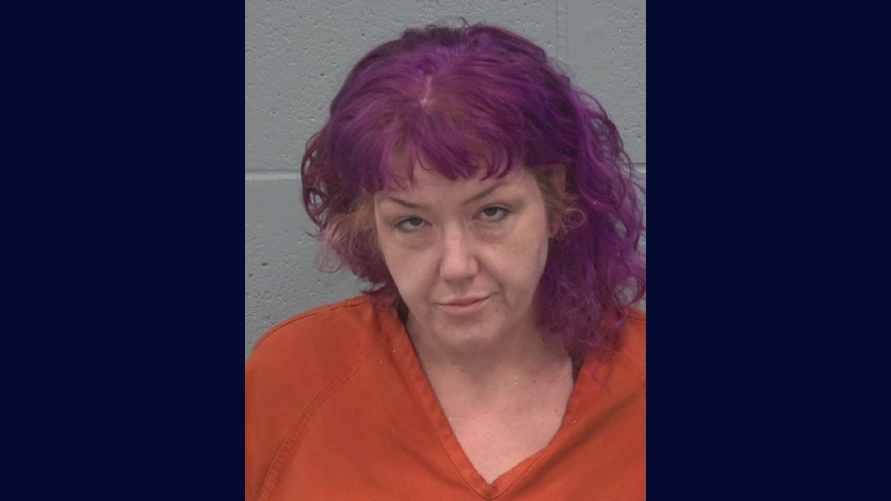 Mom ditched kids for days in filthy house without electricity, gave them $3 for food: Cops